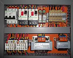 Painel de distribuição elétrica