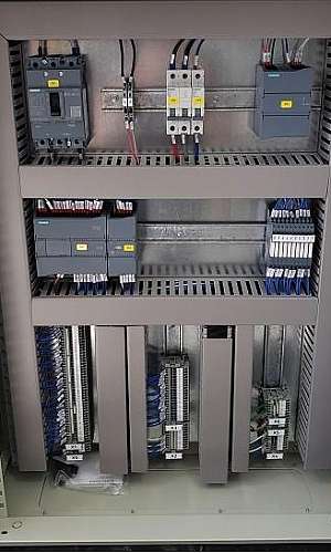 painel de comando elétrico